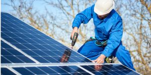 Installation Maintenance Panneaux Solaires Photovoltaïques à Cornillon-Confoux